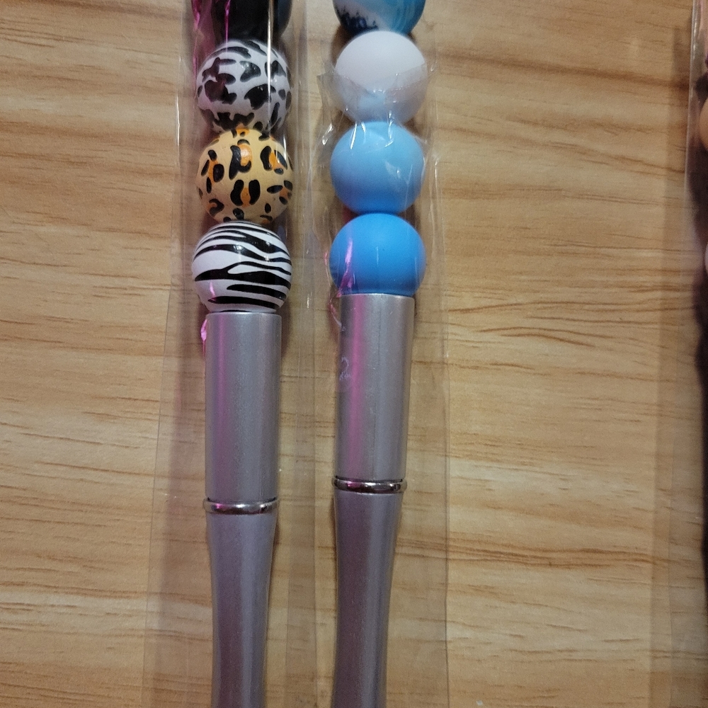 Handcrafted Pen Made by 12 year old Gabby Handmade (Qty 1) - Picture 3 of 11